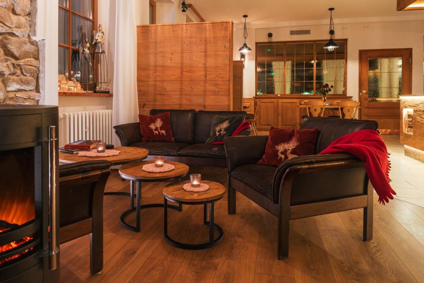 Boutique Hotel And Apartments Pension Sternen Todtmoos Exterior photo