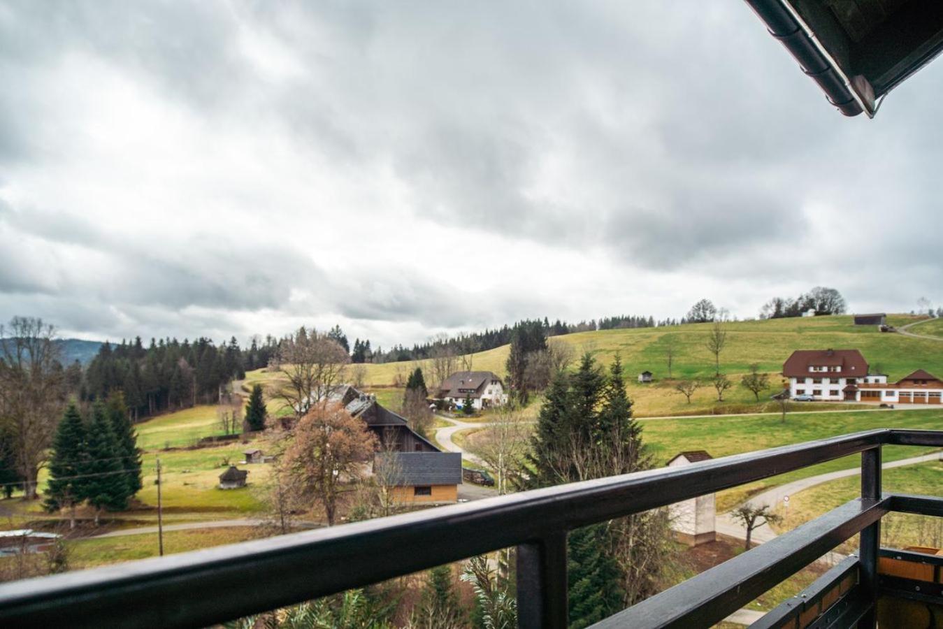 Boutique Hotel And Apartments Pension Sternen Todtmoos Exterior photo